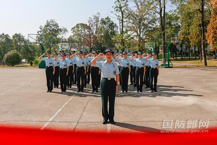 火箭军某部举办首届文职人员日活动