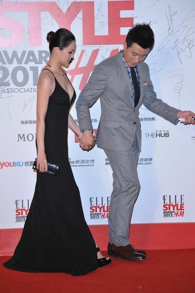 佟大为这媳妇真应该私藏起来,穿着简单的吊带,却比别人美太多了休闲区蓝鸢梦想 - Www.slyday.coM 佟大为这媳妇真应该私藏起来,穿着简单的吊带,却比别人美太多了休闲区蓝鸢梦想 - Www.slyday.coM