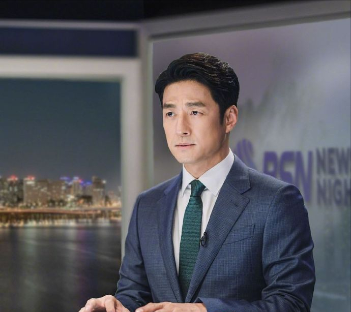 悲剧的诞生开播50岁池珍熙状态在线健硕肌肉获观众好评