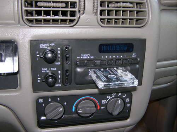 华为音乐能让汽车座舱有剧院级听觉体验?|收音机|音响|音乐_新浪新闻