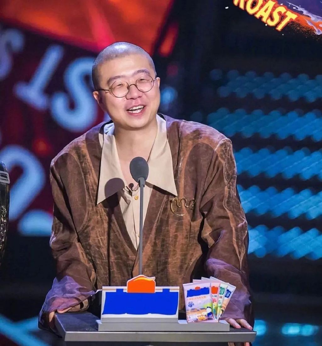 输在脸上了？李诞成虾系男星，衣架子上随便长了个头？