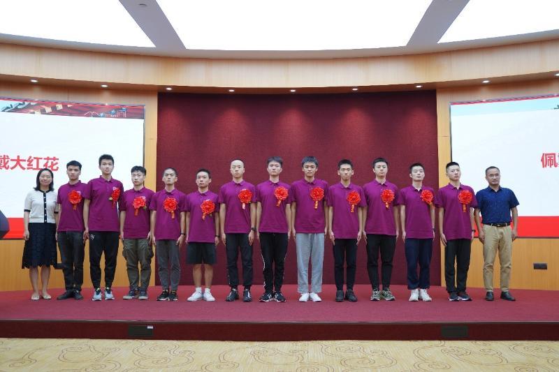 上海交通大学2021年下半年新兵入伍欢送会举行休闲区蓝鸢梦想 - Www.slyday.coM