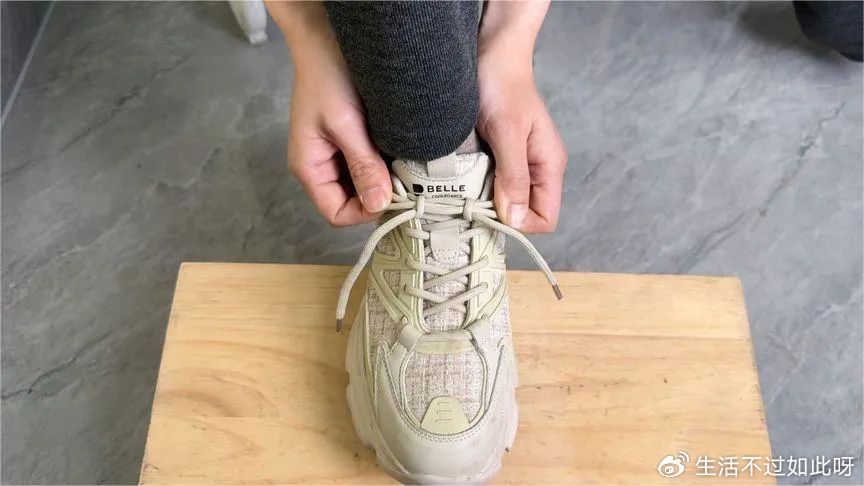 学会这个鞋带系法,一年不用系鞋带,可调节松紧,脱鞋不用解鞋带|鞋带|绳子|末端