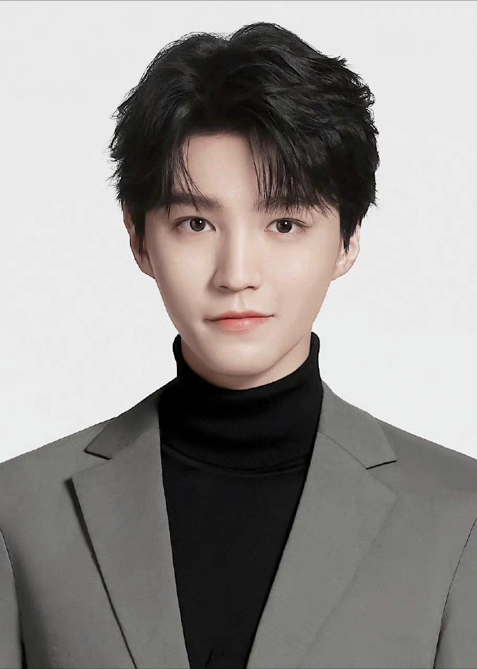 王俊凯,王源,易烊千玺证件照系列