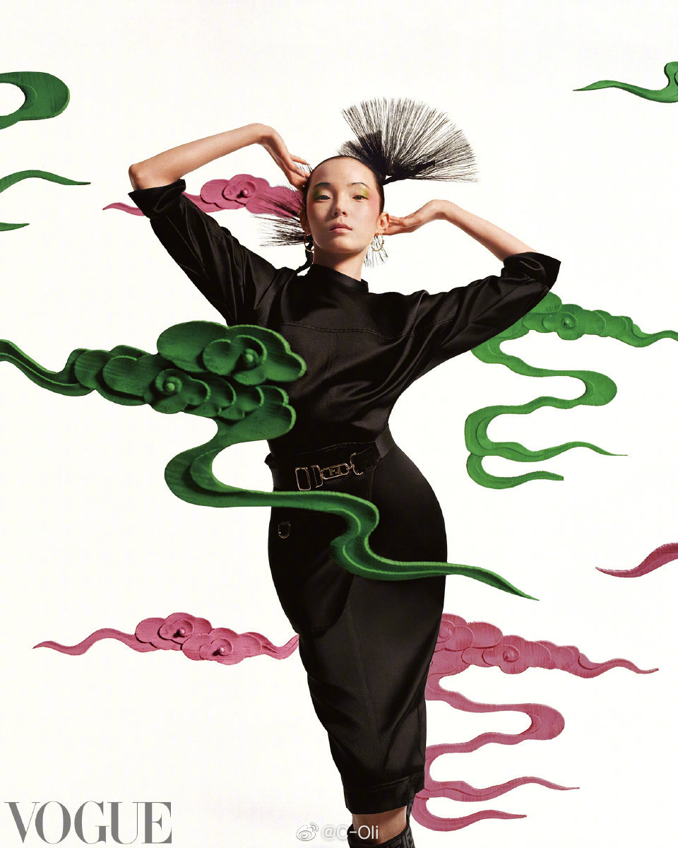 中国超模雎晓雯登上voguechina八月刊封面