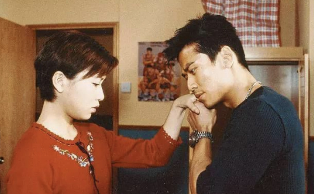 52岁唐文龙罕见与女友秀恩爱,用山东话说故事,自曝已在北京定居__财经