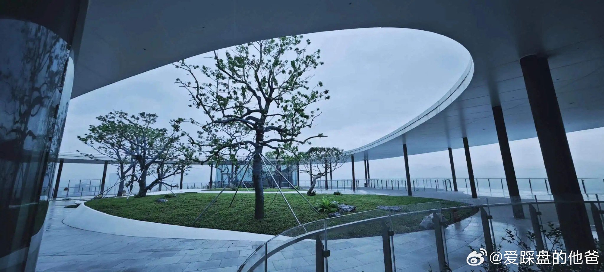 光明科学公园不错,加分,我看开发商把公园图片打上logo