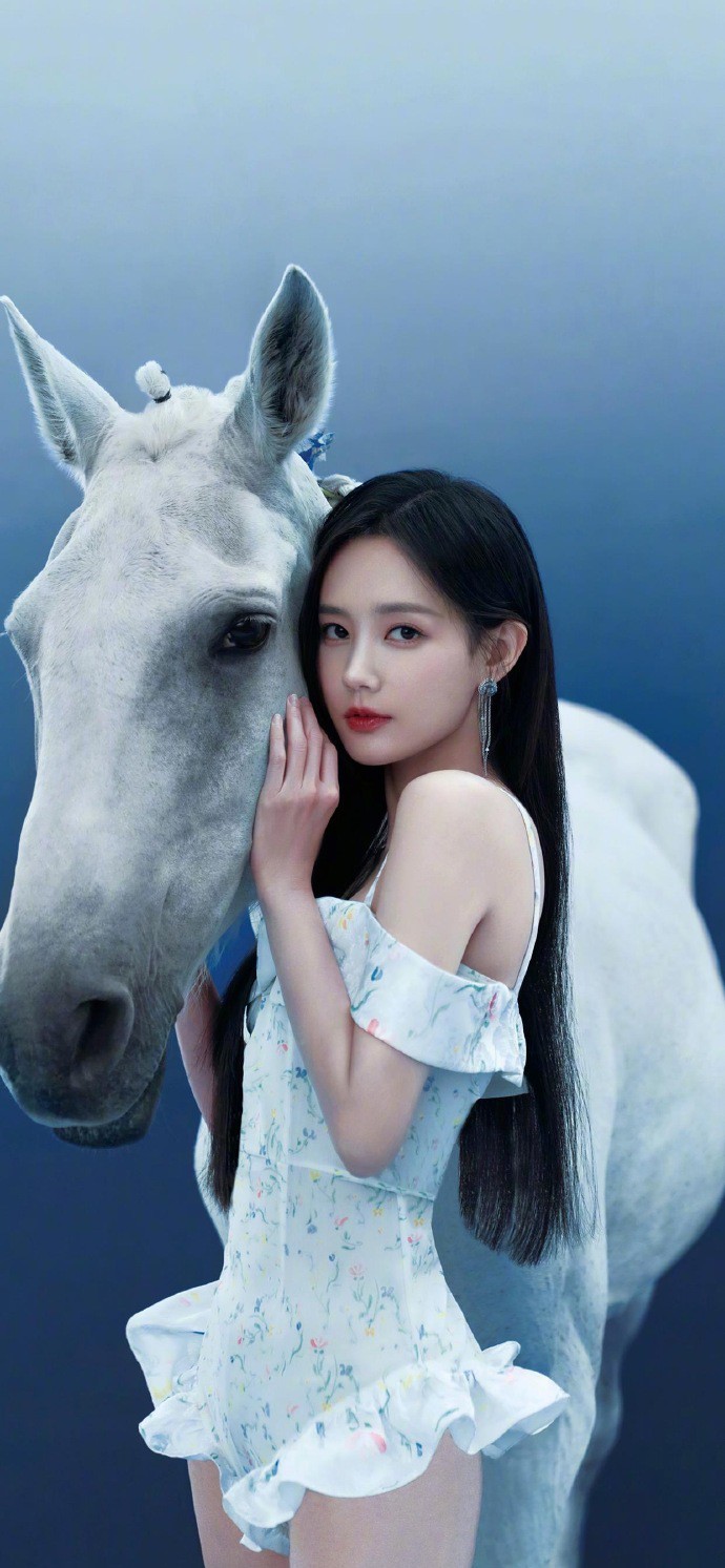 清新可爱李一桐锁屏壁纸