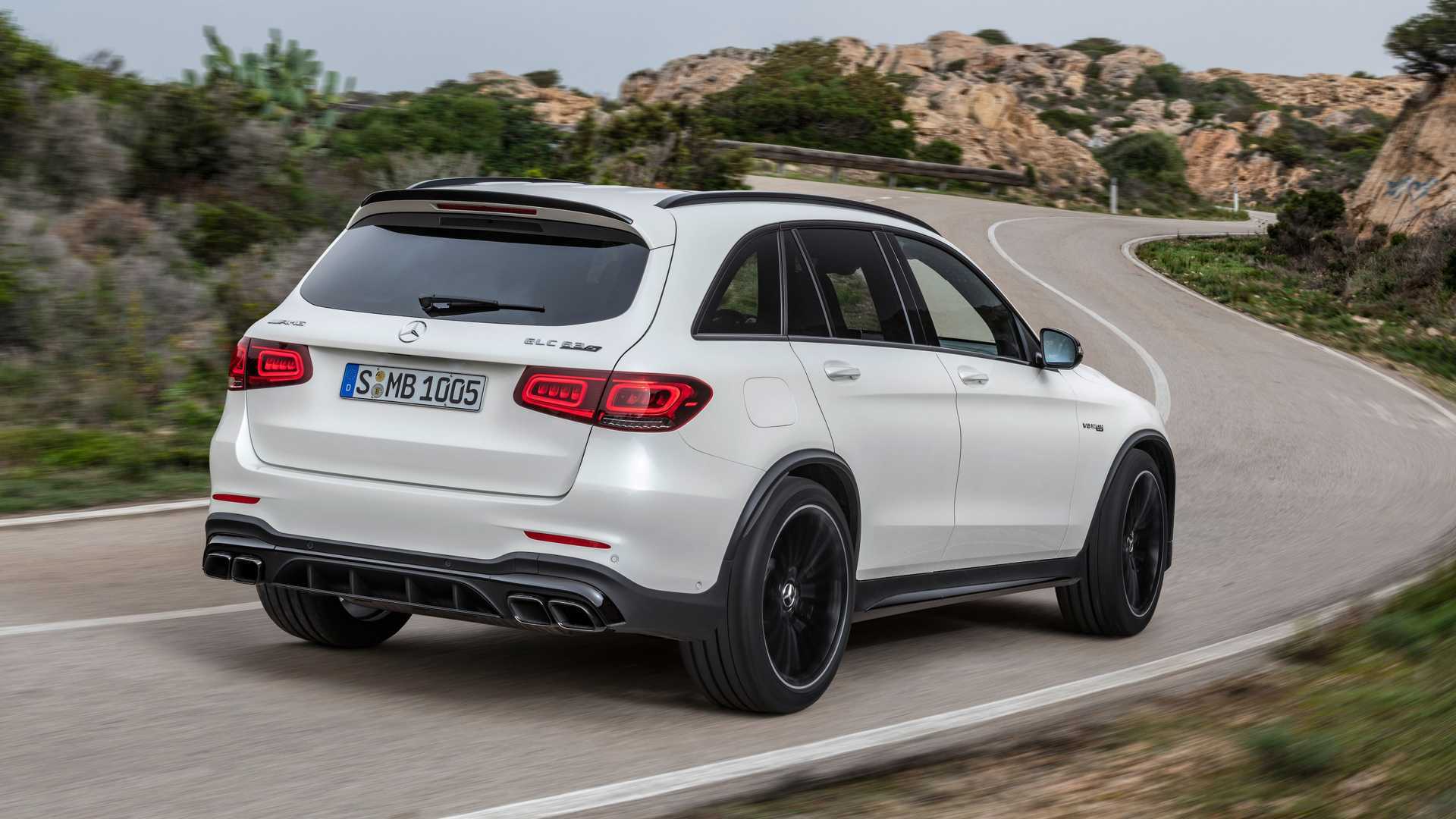 amg系列又添新丁全新奔驰amgglc63s亮相