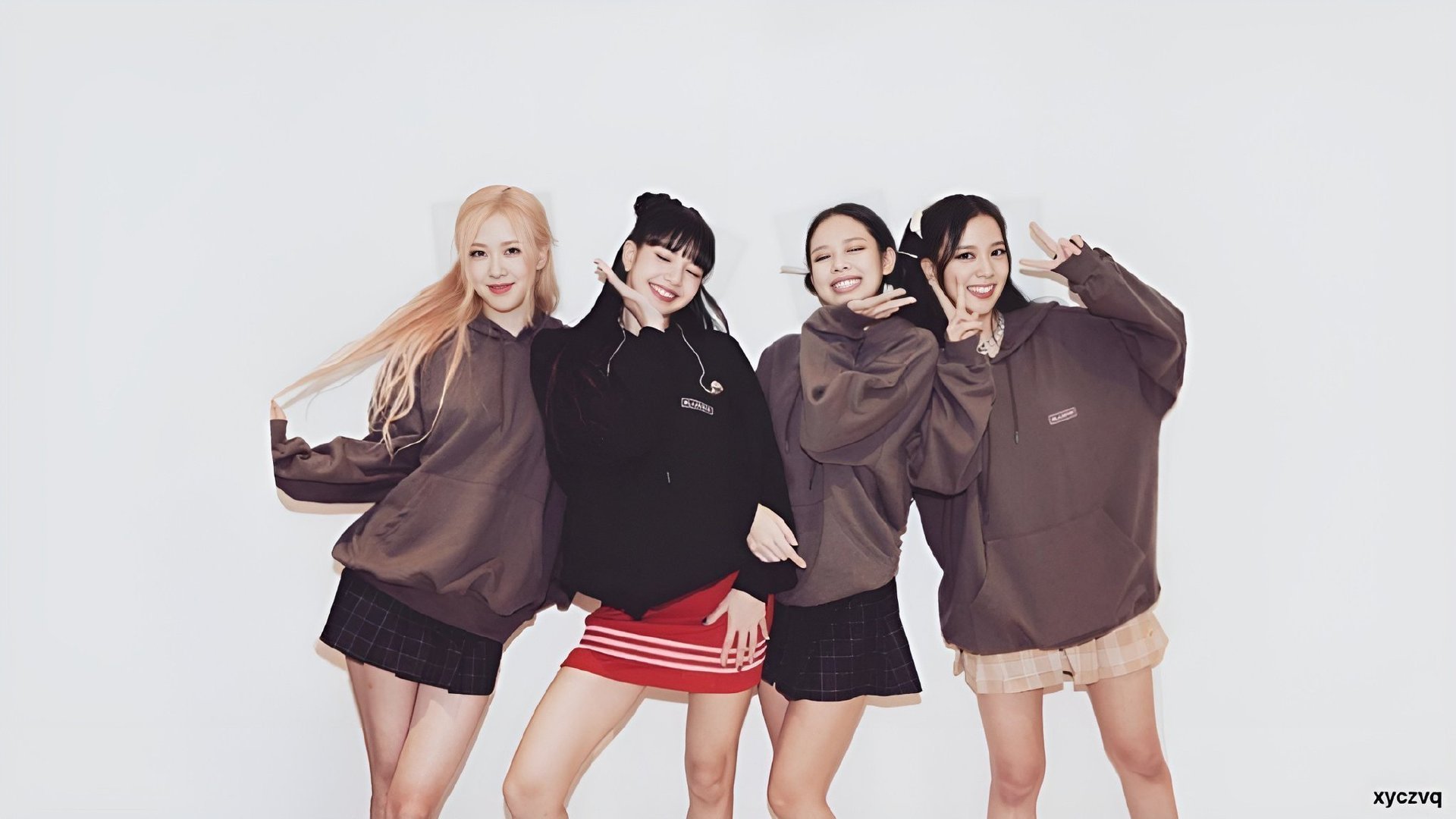 blackpink和法国总统马克龙一起合影,老婆们生图都太