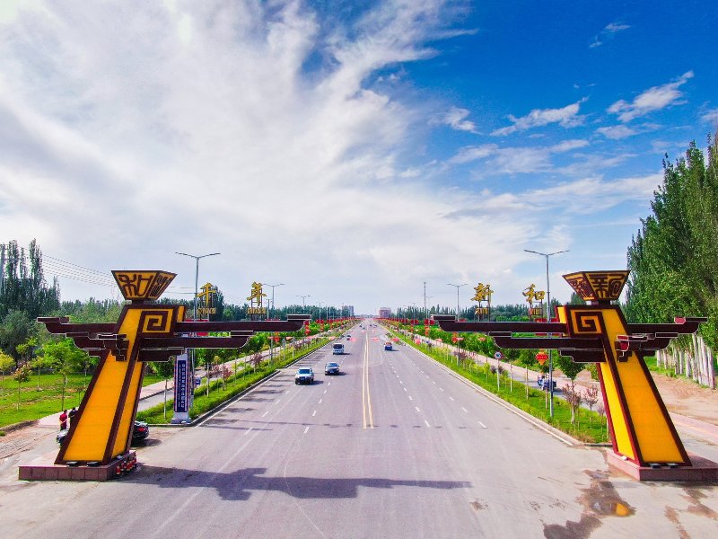 【图说新疆】新疆新和:雨后小城多明丽|新疆|新和县|唐海明_新浪新闻