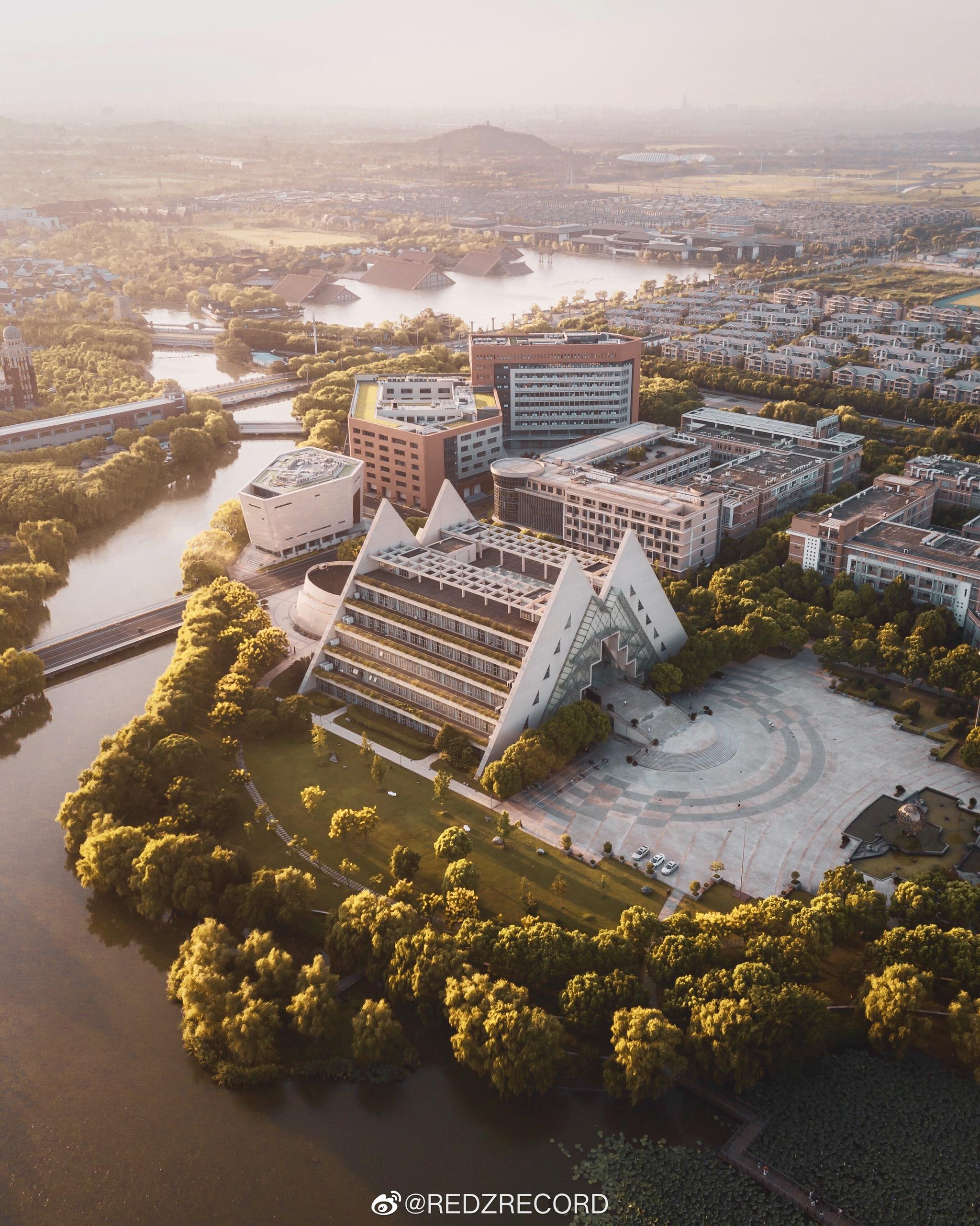 上海工程技术大学_上海工程技术大学最新消息,新闻,图片,视频_聚合阅