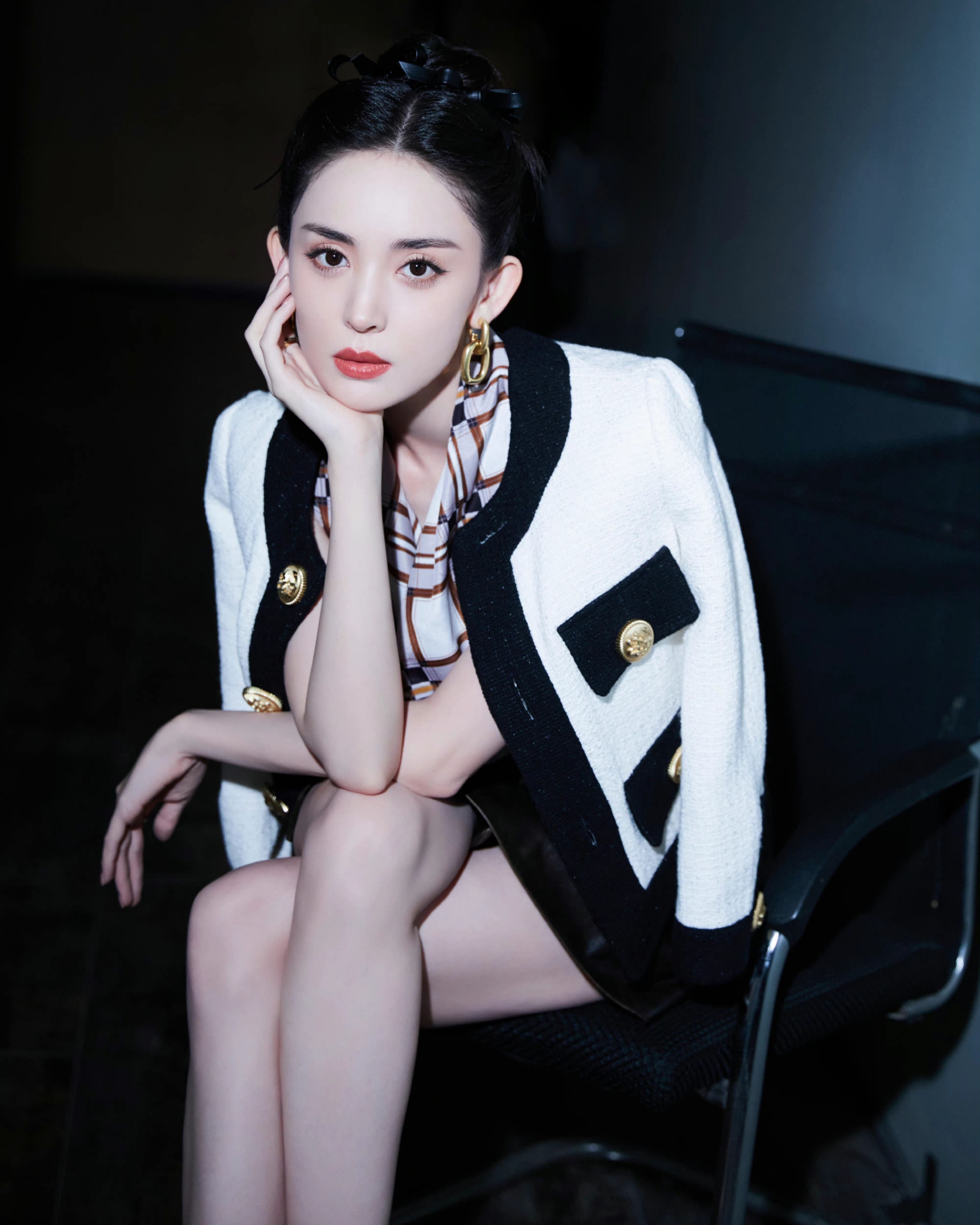 ♡古力娜扎__财经头条