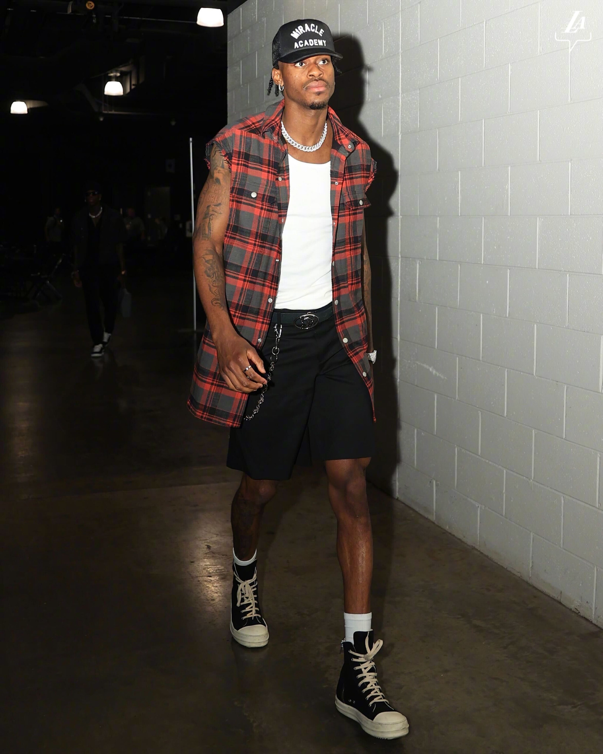 今日球员穿搭look谁是最佳型男