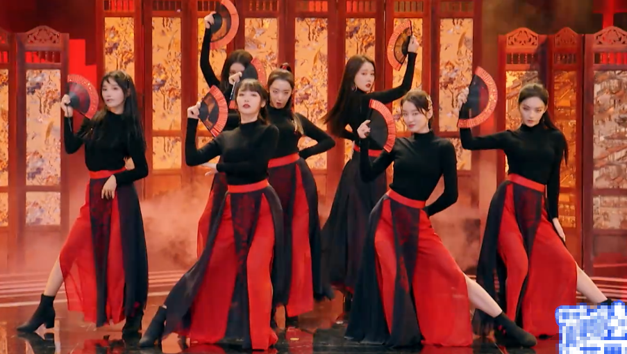 《芒种》舞台效果燃炸lisa也点赞,有谁留意弹幕?都心疼赵小棠