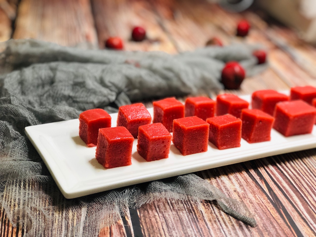 自制山楂糕无添加酸甜可口又开胃好吃还健康小孩子都爱吃