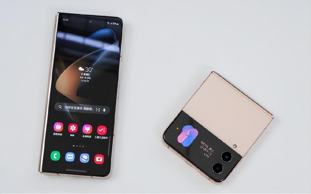 三星galaxyzflip5曝光外屏超326英寸京东方或成屏幕供应商