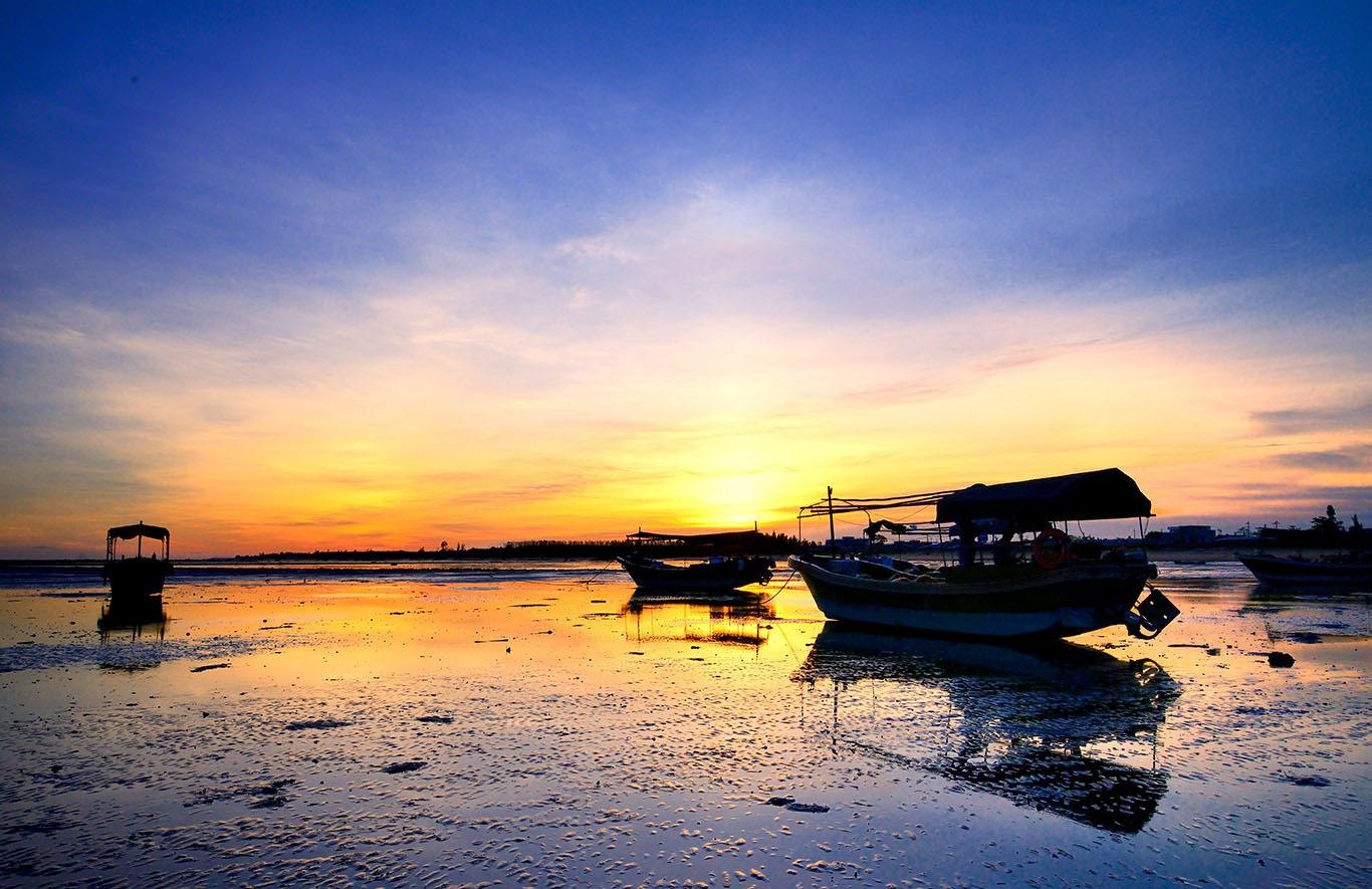 位居雷州得以望琼海之魅力