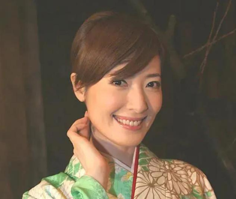 “最美潘金莲”杨思敏:19岁一炮而红,33岁后却沦落到卖拉面