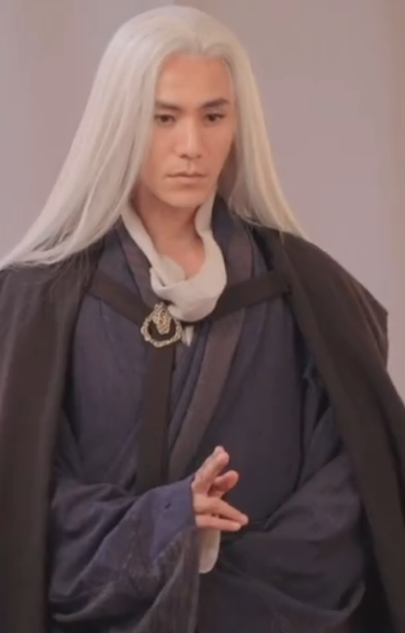 陈坤侍神令晴明造型公开一头白发成漫画美男完胜他几条街