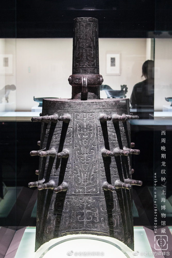 钟是我国古代常见的乐器,用青铜制成