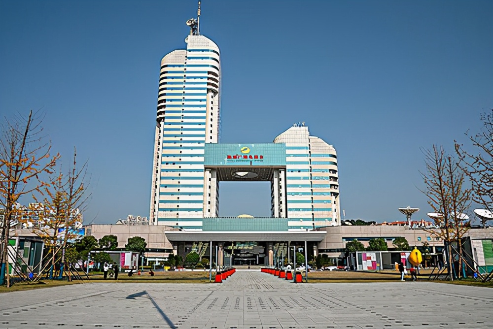 芒果tv和湖南卫视续约?原来他们是一家人又不是一家人