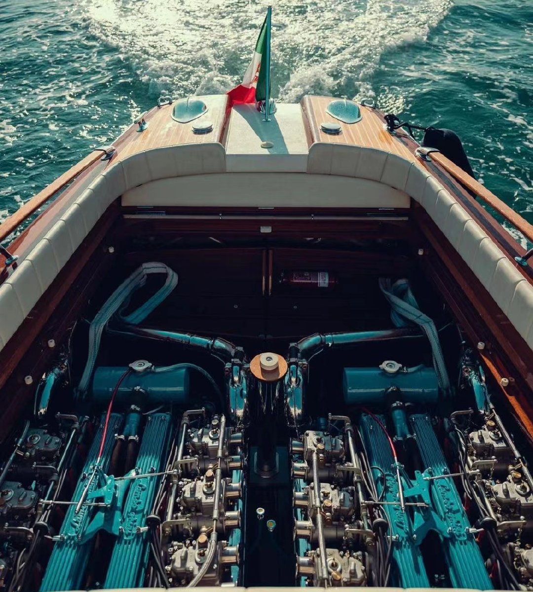 顶级绅士的复古玩具意大利顶级豪华游艇