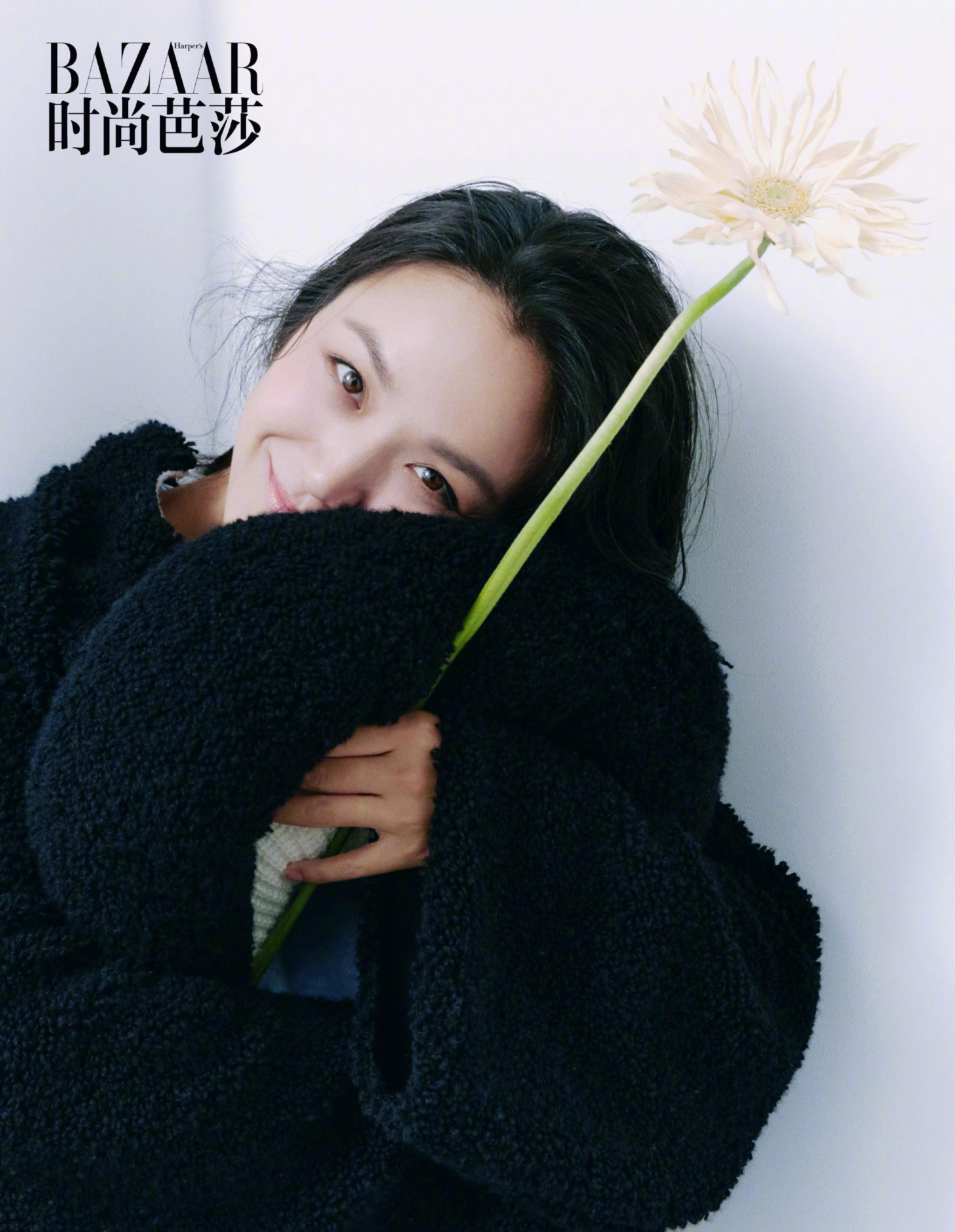 汤唯登上《时尚芭莎》封面……__财经头条