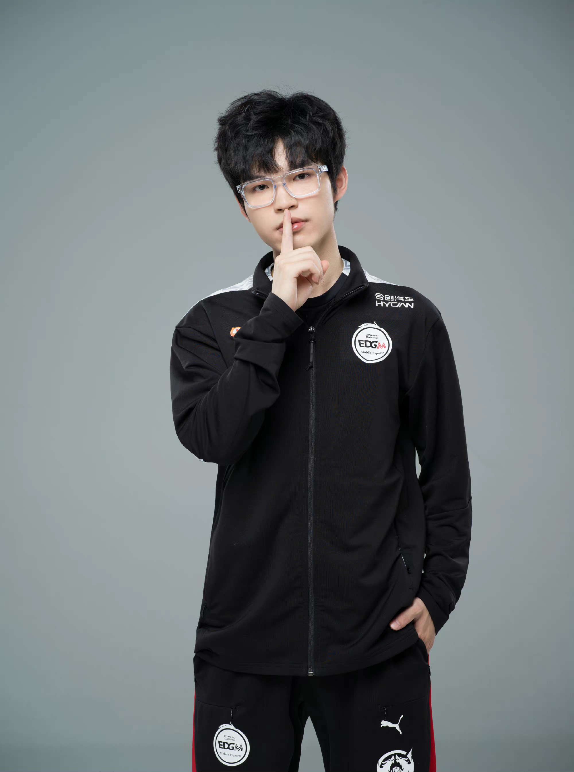 选手表现亮点纷呈战术博弈层层解析