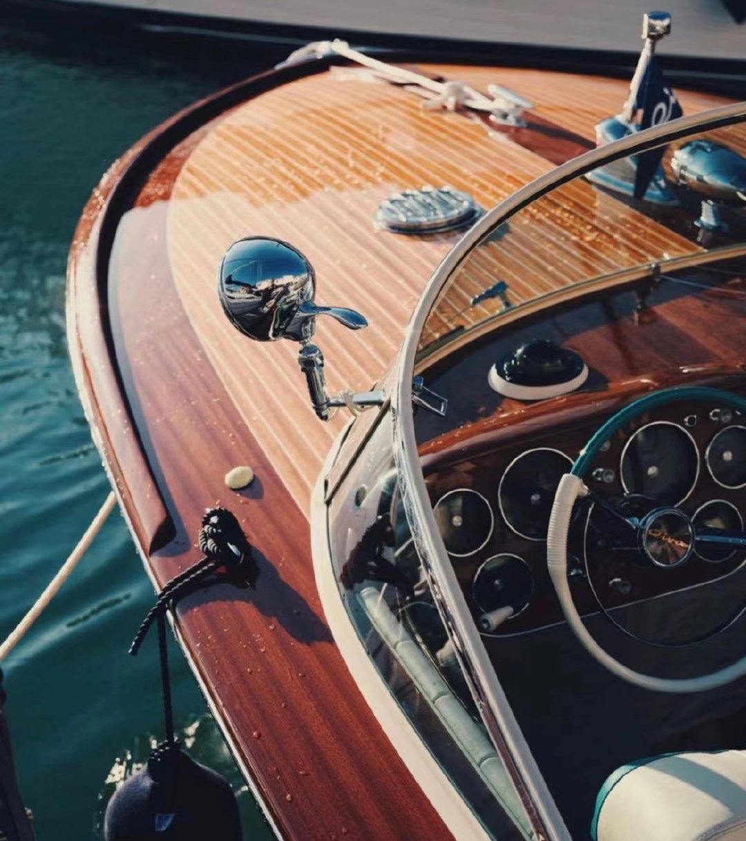 顶级绅士的复古玩具意大利顶级豪华游艇