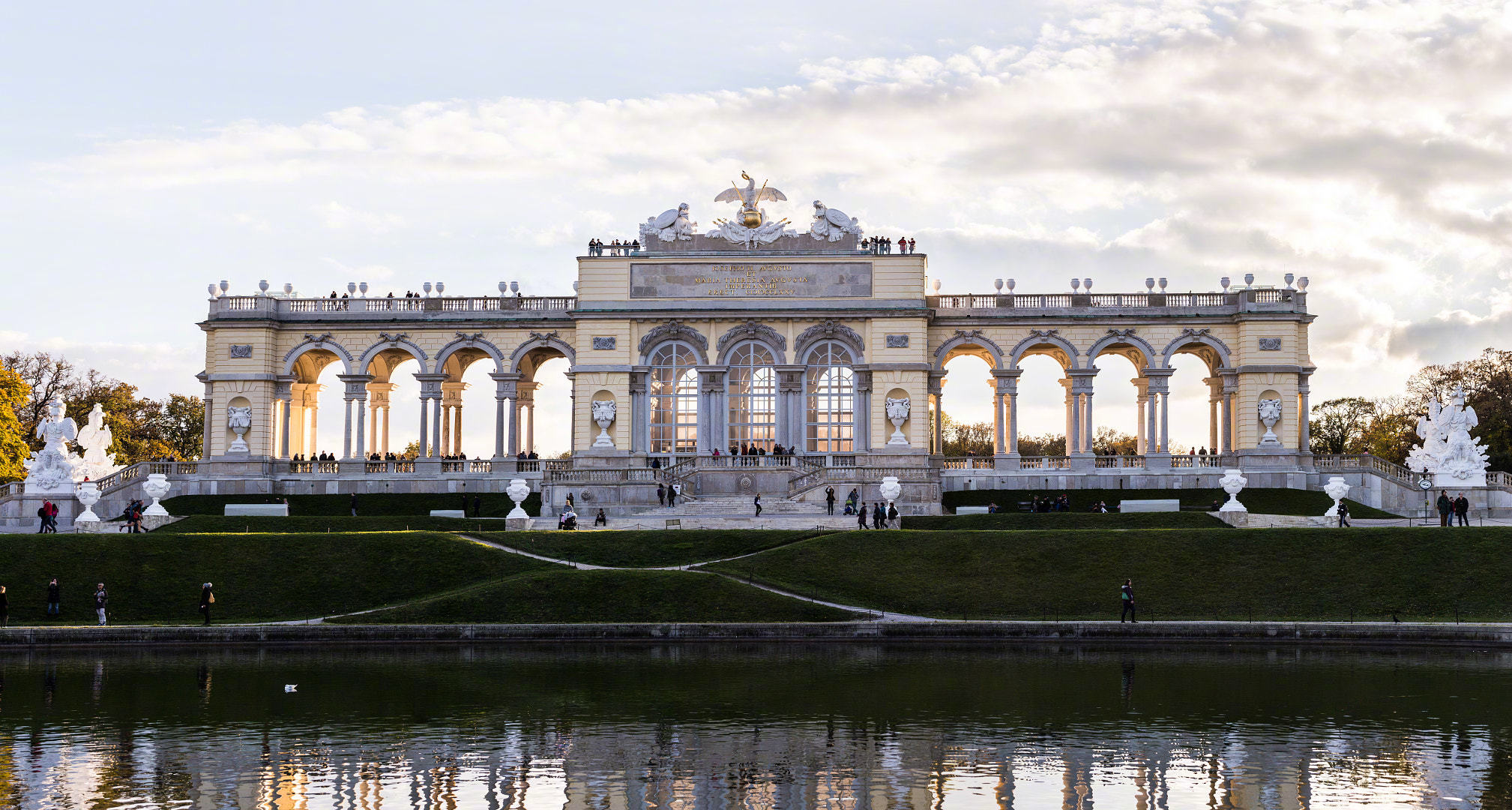 美泉宫,巴洛克风格的建筑,欧洲第二大宫殿