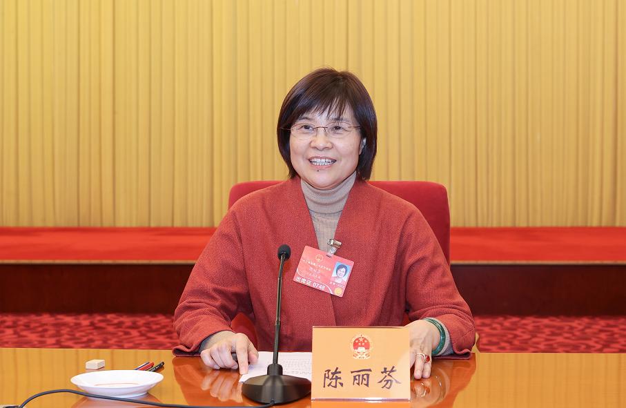 全国人大代表江苏阳光董事长陈丽芬建议中非纺织服装产业全方位合作