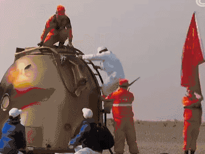 太空出差半年的神舟十三号三人组回家啦！航天六院金牌动力全程护航休闲区蓝鸢梦想 - Www.slyday.coM