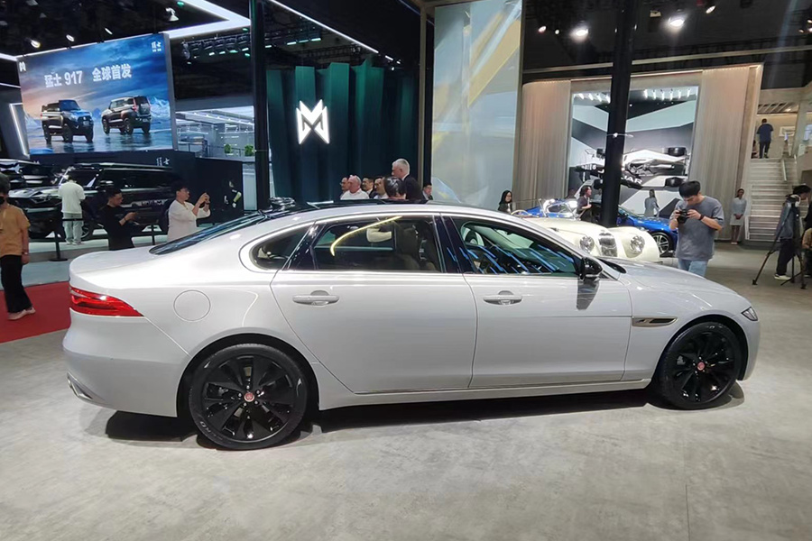 上海车展实拍捷豹xfl鎏金版新增磨砂香槟金色售价425万元起