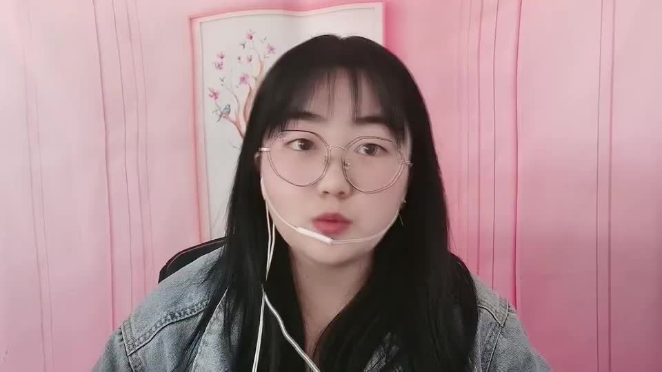 同一屋檐下褚梦娜被骂求抱抱男生一心工作不理睬绝了