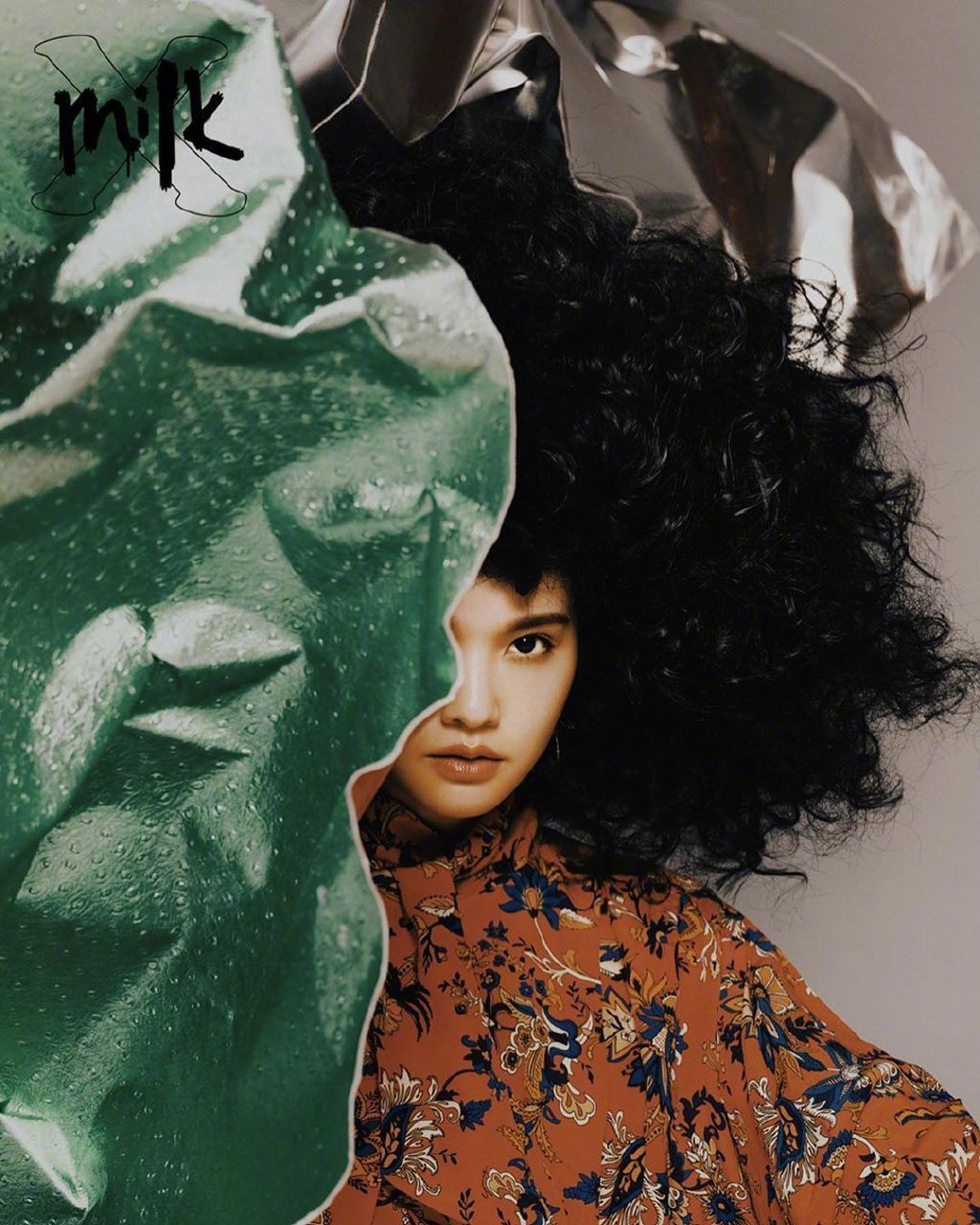 杨丞琳爆炸头复古写真大片女英雄