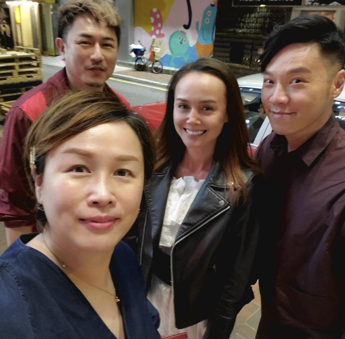 51岁tvb绿叶刘晓彤罕露脸退圈14年发福明显曾挑拨宣萱袁咏仪