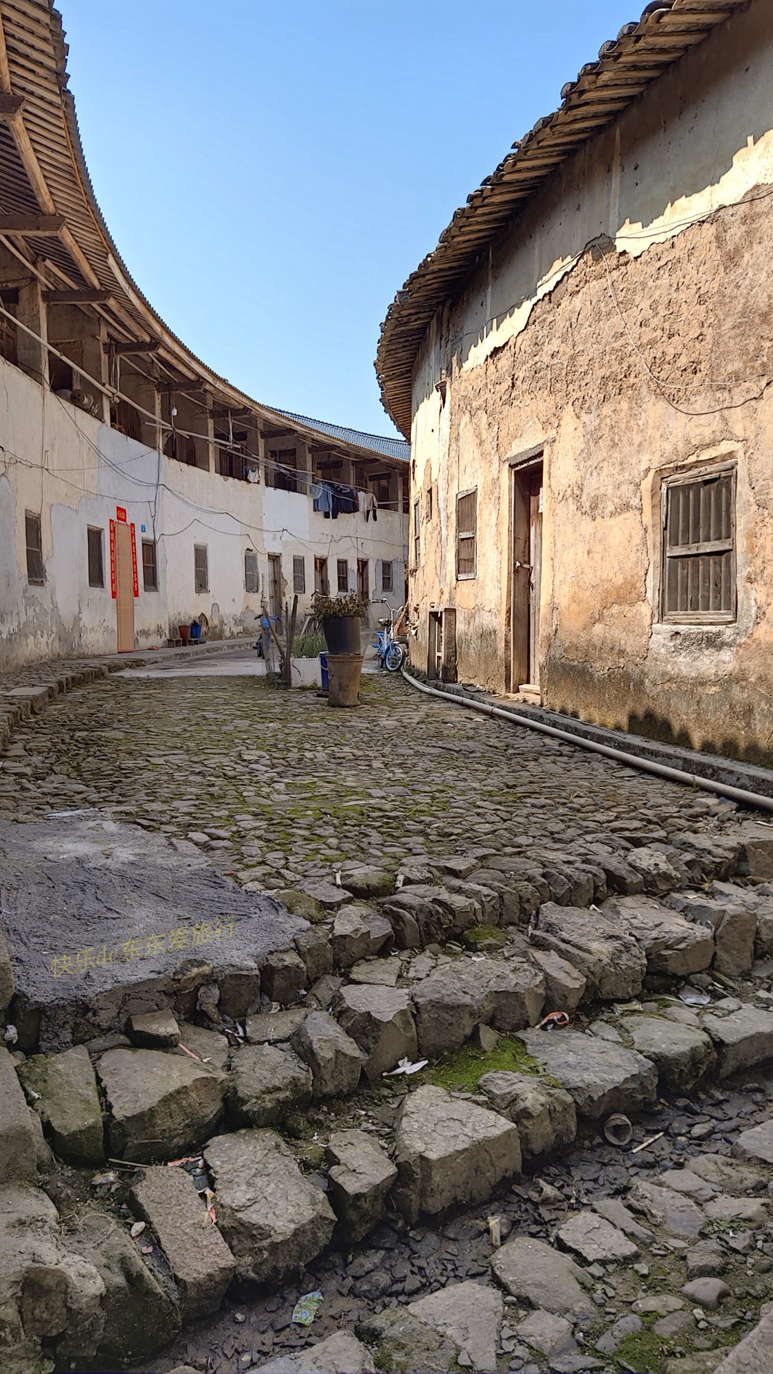 春暖百花开赏花正当时蕉岭广福鹰嘴桃花吸引众多游客前往观赏