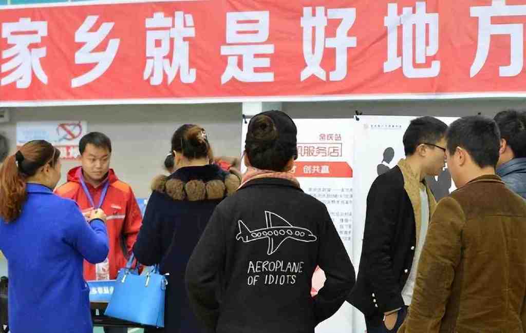 今年国庆假期回老家买房的注意了，千万不能贪图便宜！|楼盘|楼市|期房|开发商|现房_新浪新闻