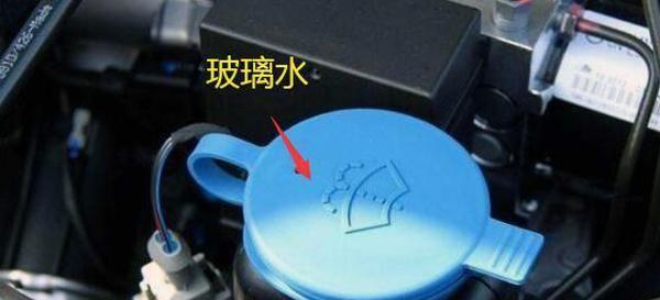 另外需要提醒大家的是,玻璃水壶的盖子上面,有一个小扇子和小喷泉