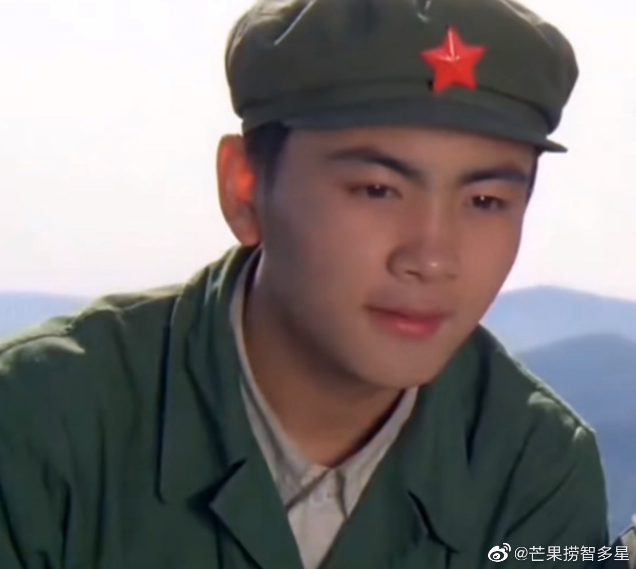 尚食中的太子扮演者洪剑涛以前也是军艺校草