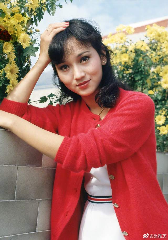 赵雅芝岁绝美旧照曝光 稚嫩打扮好清纯 68岁的她体重不超95斤 赵雅芝 暴饮暴食 娱乐圈 新浪新闻