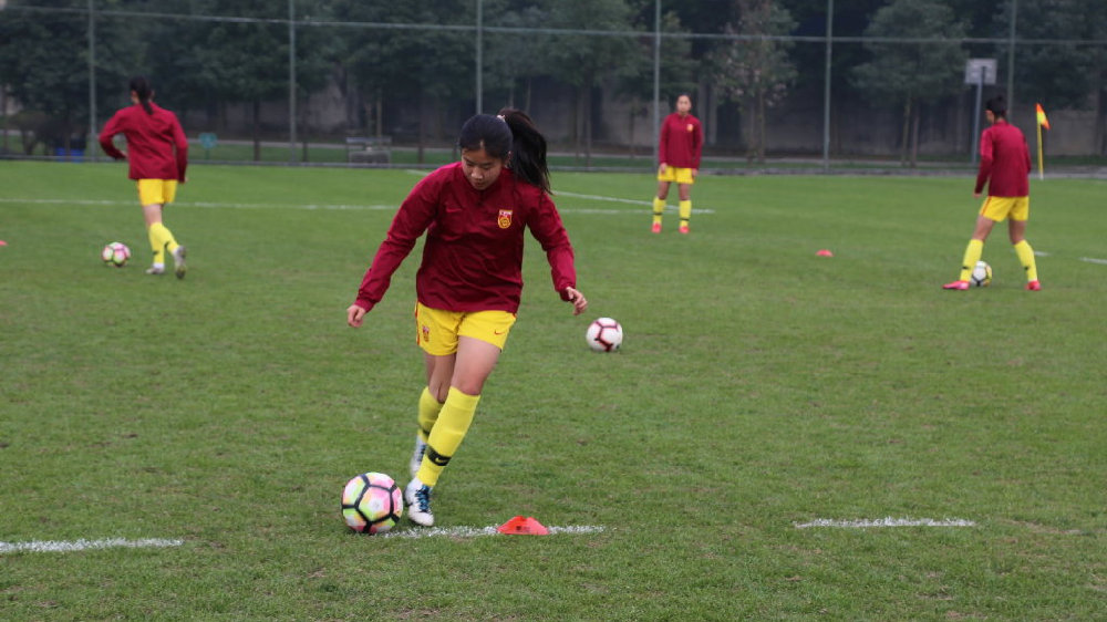上海或成中国女足奥预赛主场 中国女足集训改变全力备战计划