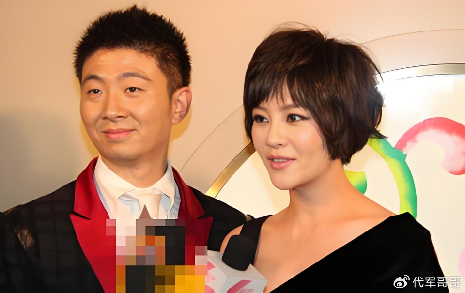 48岁刘孜近况曝光!闪婚嫁给富豪杨泓生一子,如今婚姻生活很幸福|刘琳|儿子|低调|家庭_新浪娱乐_新浪新闻