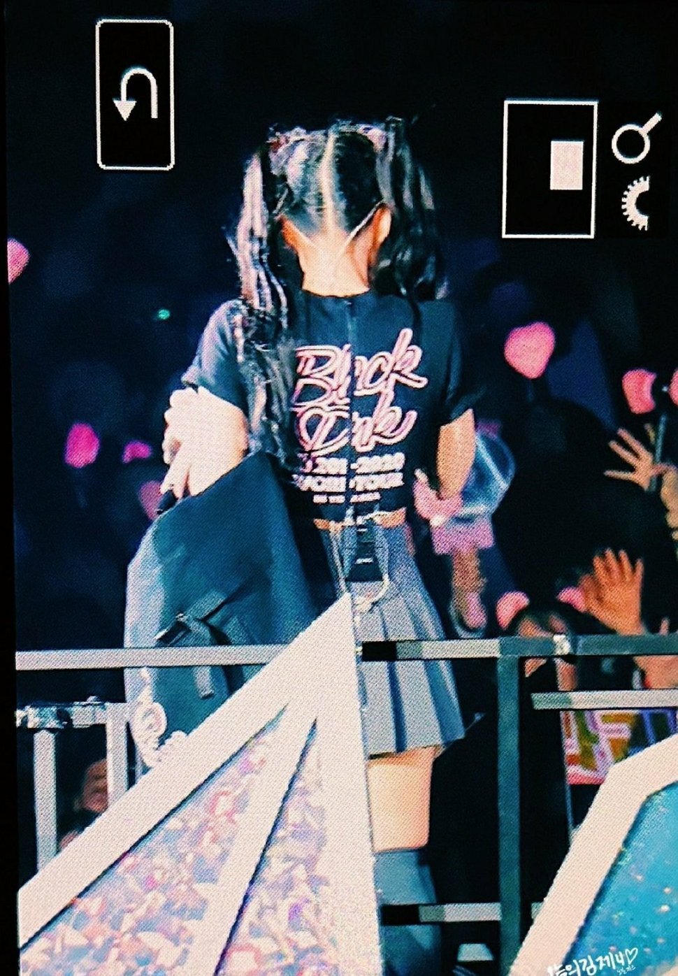 jennie双马尾的演唱会旧照好可爱啊!__财经头条