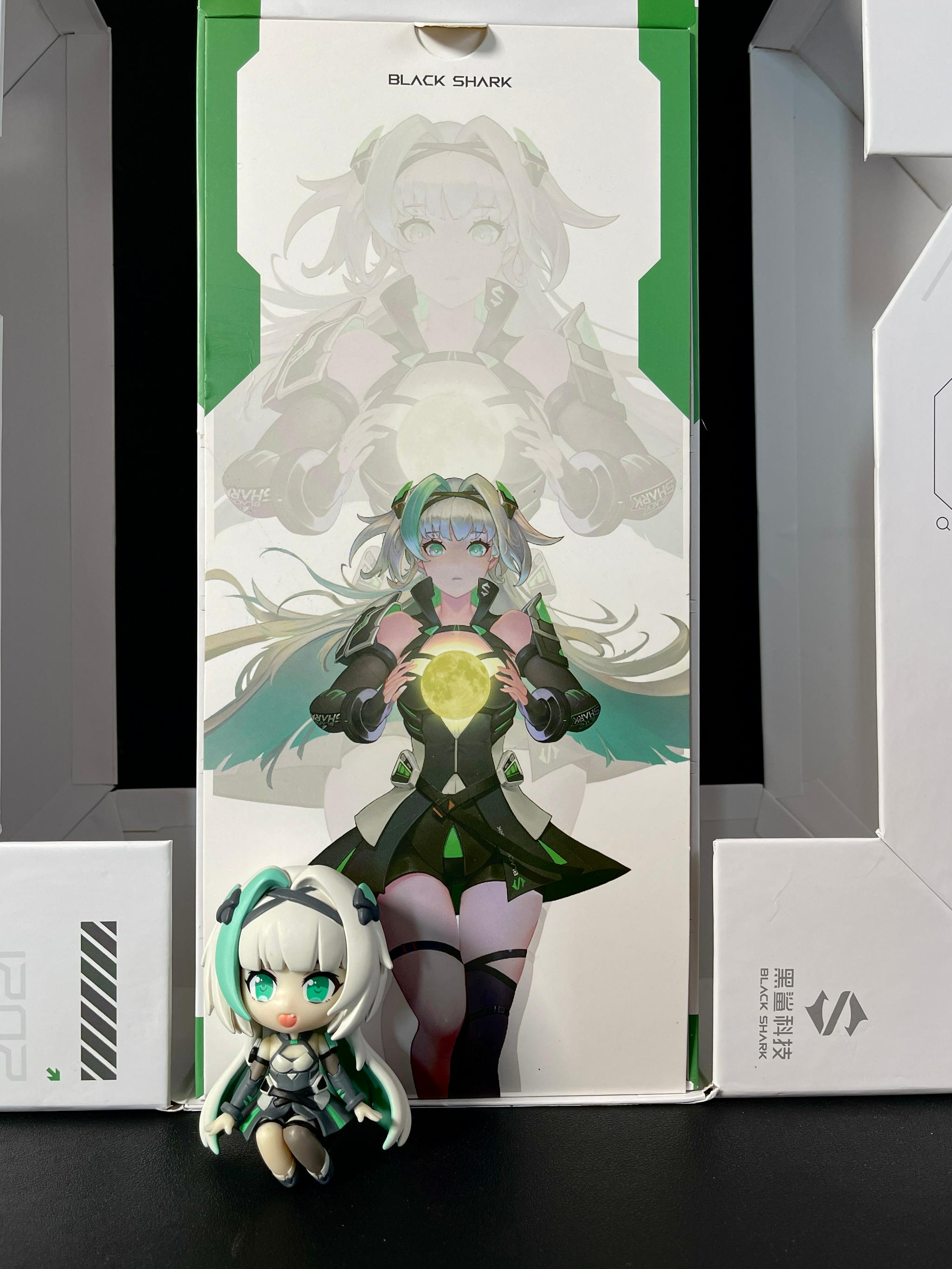 黑鲨科技中秋礼物的造型真的绝了鲨鲨酱真可爱