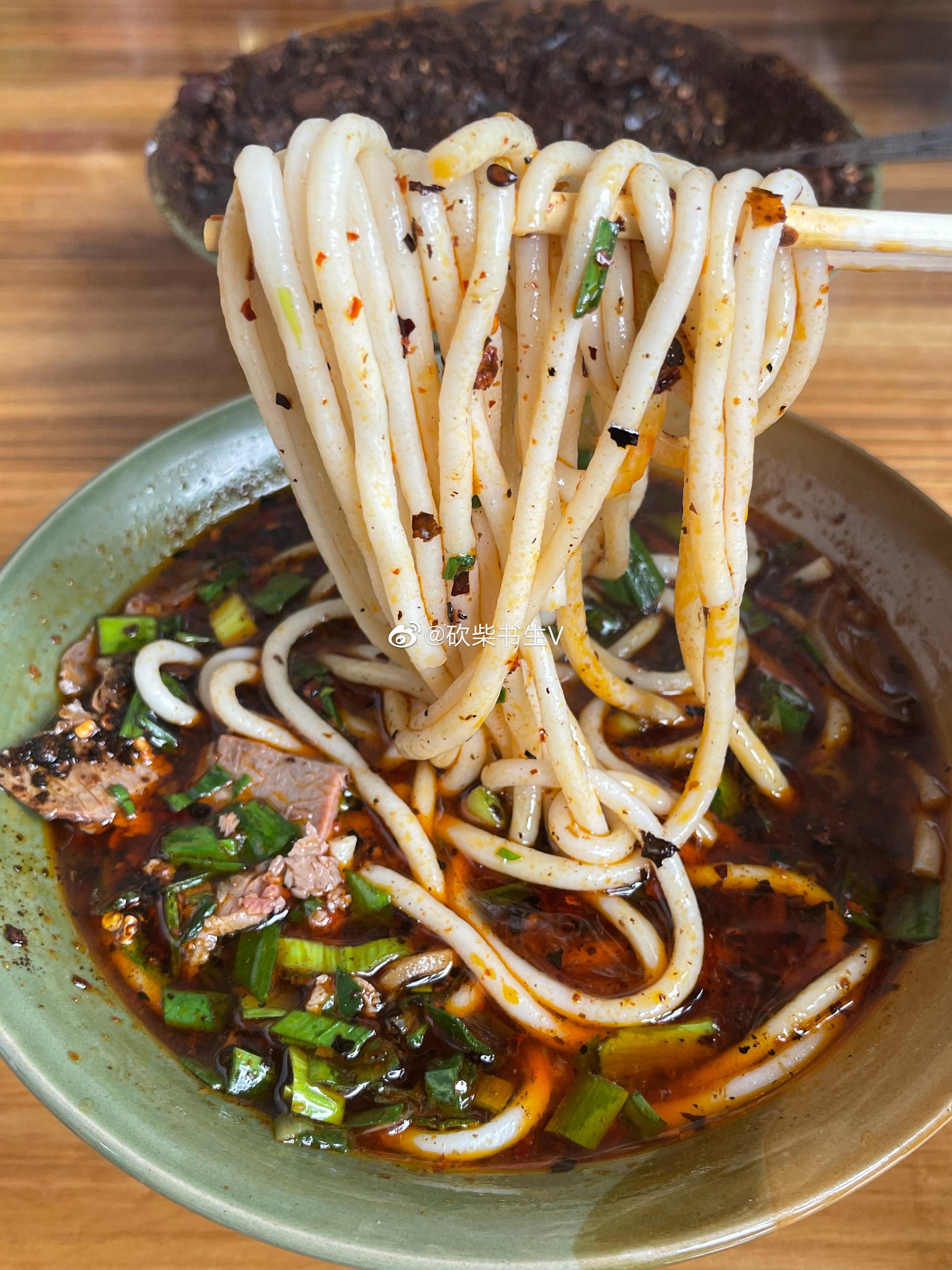 遵义赵四羊肉粉,尼古拉斯赵四卖羊肉粉了?