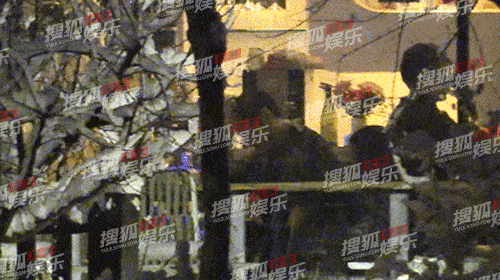 38岁文章发腮!转战话剧圈,搭档谢娜出演《十三角关系》休闲区蓝鸢梦想 - Www.slyday.coM 38岁文章发腮!转战话剧圈,搭档谢娜出演《十三角关系》休闲区蓝鸢梦想 - Www.slyday.coM