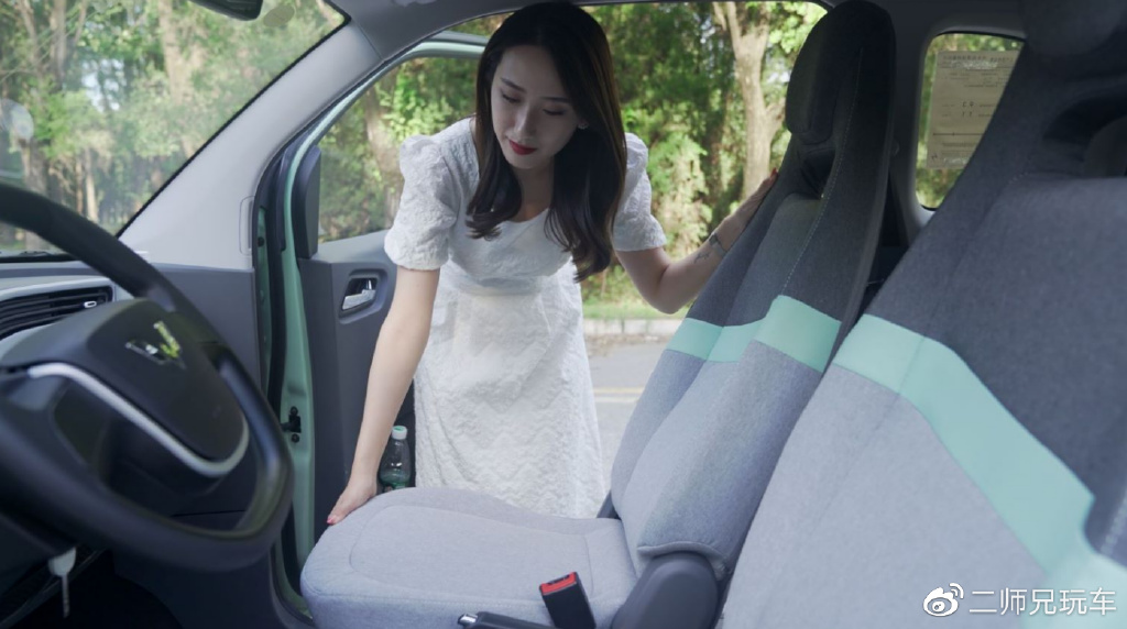 年轻人的首台电动车，不妨看看这3款，大厂出品，售价亲民不用油