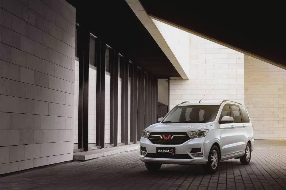 新款新五菱宏光s发布5465万元起售